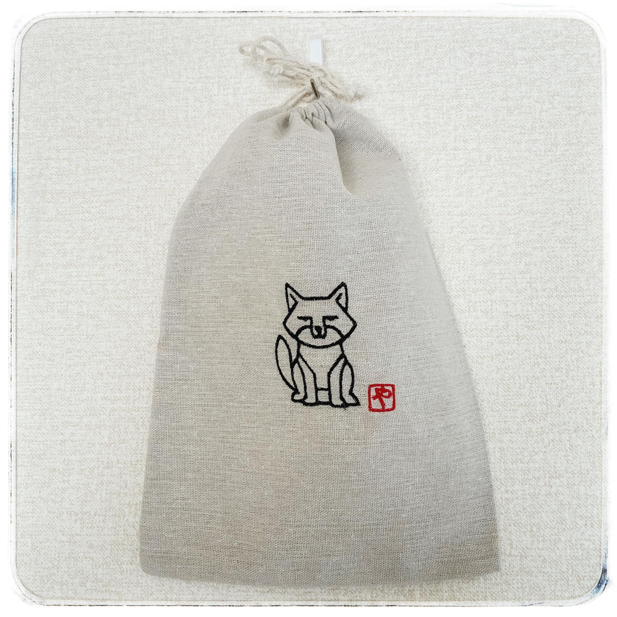 チベットスナギツネのナチュラル巾着　生成りコットンの小物入れ・コスメポーチ・バッグ整理袋　名入れ可