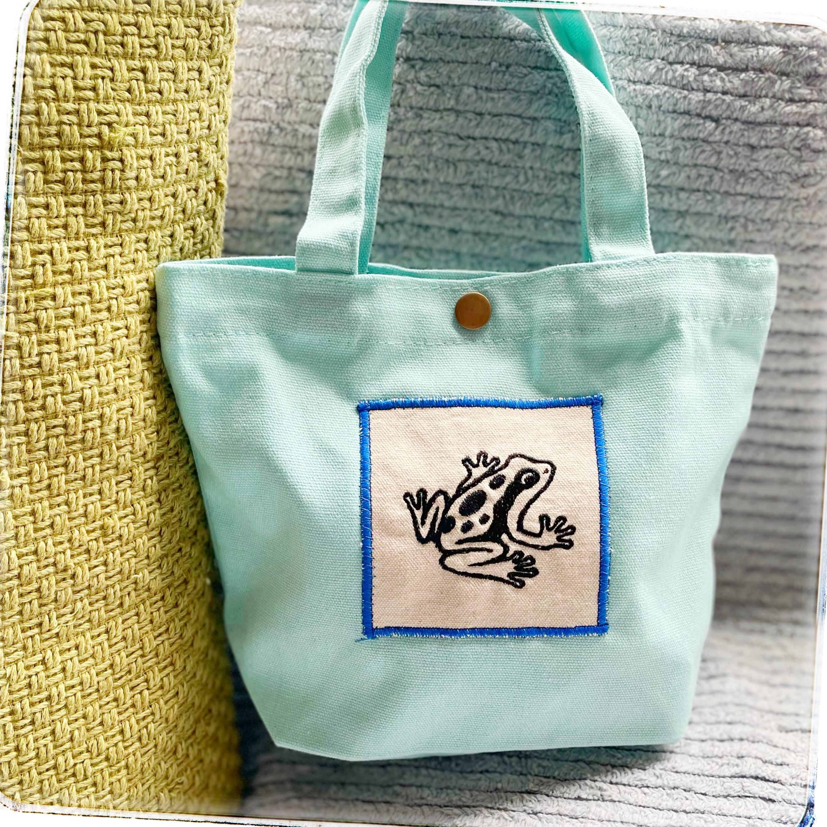 ヤドクガエルのスナップ付きトートバッグ