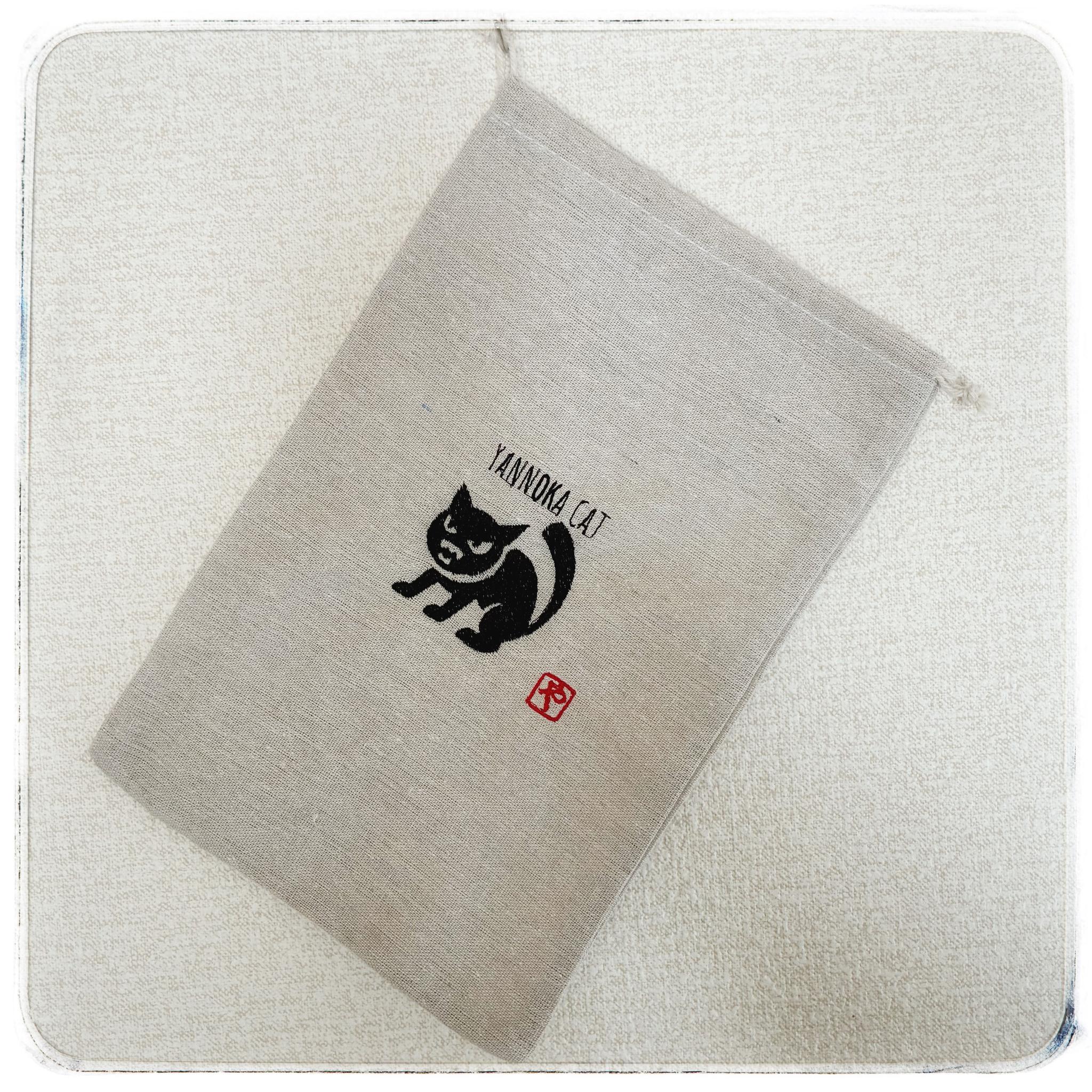 やんのか猫のナチュラル巾着 生成りコットン小物入れ・コスメポーチ・バッグ整理袋 名入れ可 | 3枚目