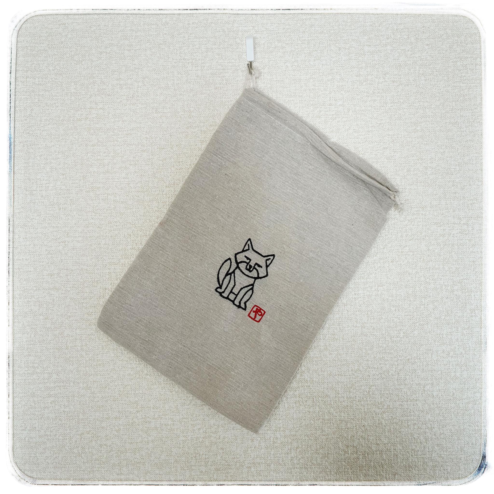 チベットスナギツネのナチュラル巾着 生成りコットンの小物入れ・コスメポーチ・バッグ整理袋 名入れ可 | 3枚目